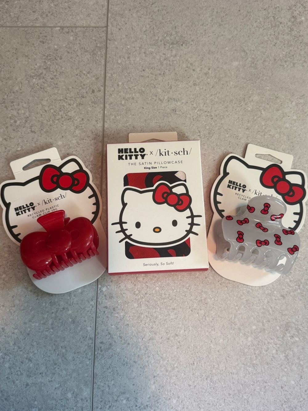 Hello Kitty The Satin Pillow Case and Claw Clips